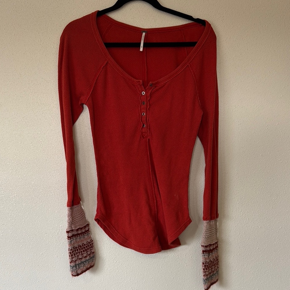 Women's Red Long Sleeve Top